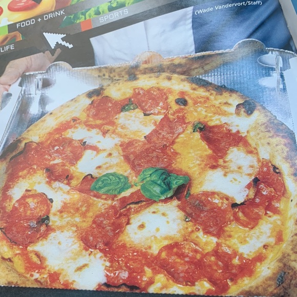 Las Vegas Weekly Best of Vegas Magazine Must-Have for Sin City Visitors! NEW! - Picture 15 of 17